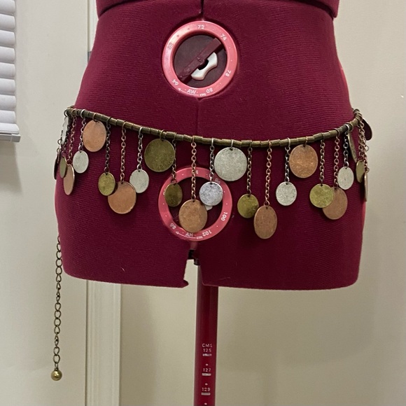 Vintage women silver, copper and brass tone coins chain belly dancer belt. Used. - Picture 8 of 8
